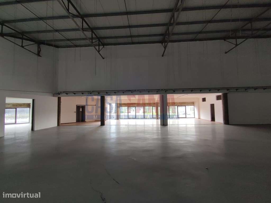 PAVILHAO EM SANTO TIRSO - Grande imagem: 5/56