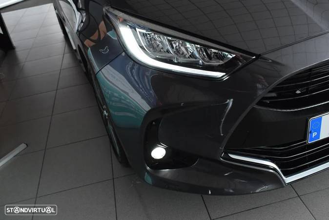 Toyota Yaris 1.5 HDF Luxury - 39