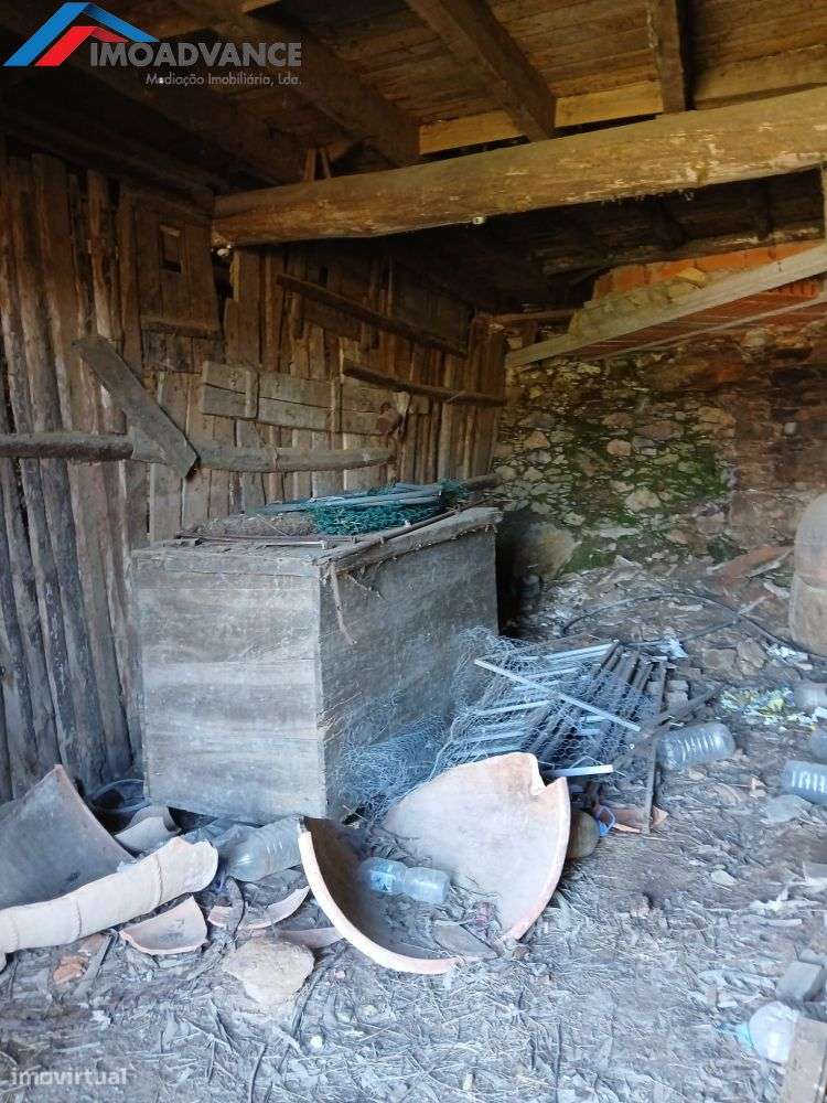 Casa para Recuperar com Terreno e Lagar em Lorvão, Penacova, Coimbra-35