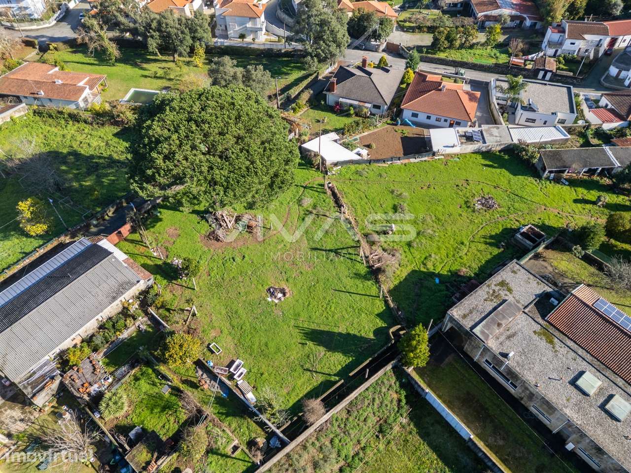 Terreno Para Construção  Venda em Merelim (São Paio), Panoias e Parada - Grande imagem: 2/19