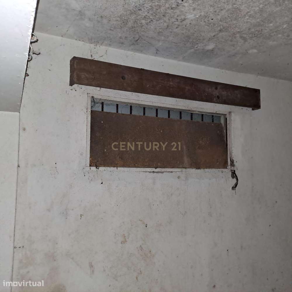 Arrecadação em Queluz, Monte Abraão - Grande imagem: 4/6