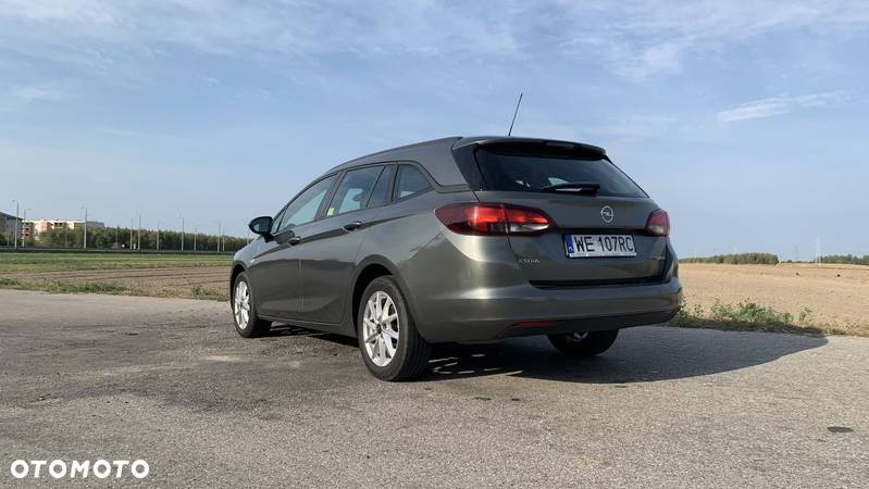 Opel Astra V 1.4 T Enjoy - 12