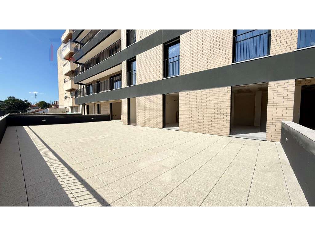 T2+1 com terraço em fim de construção Ismai - Grande imagem: 2/26