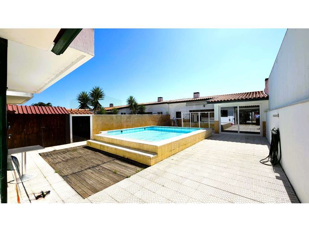 Moradia T4 com piscina - Gafanha da Nazaré-4
