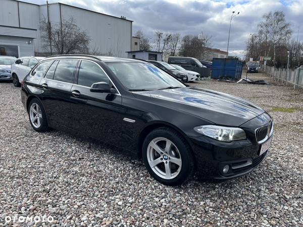 BMW Seria 5 520d xDrive Touring - 16