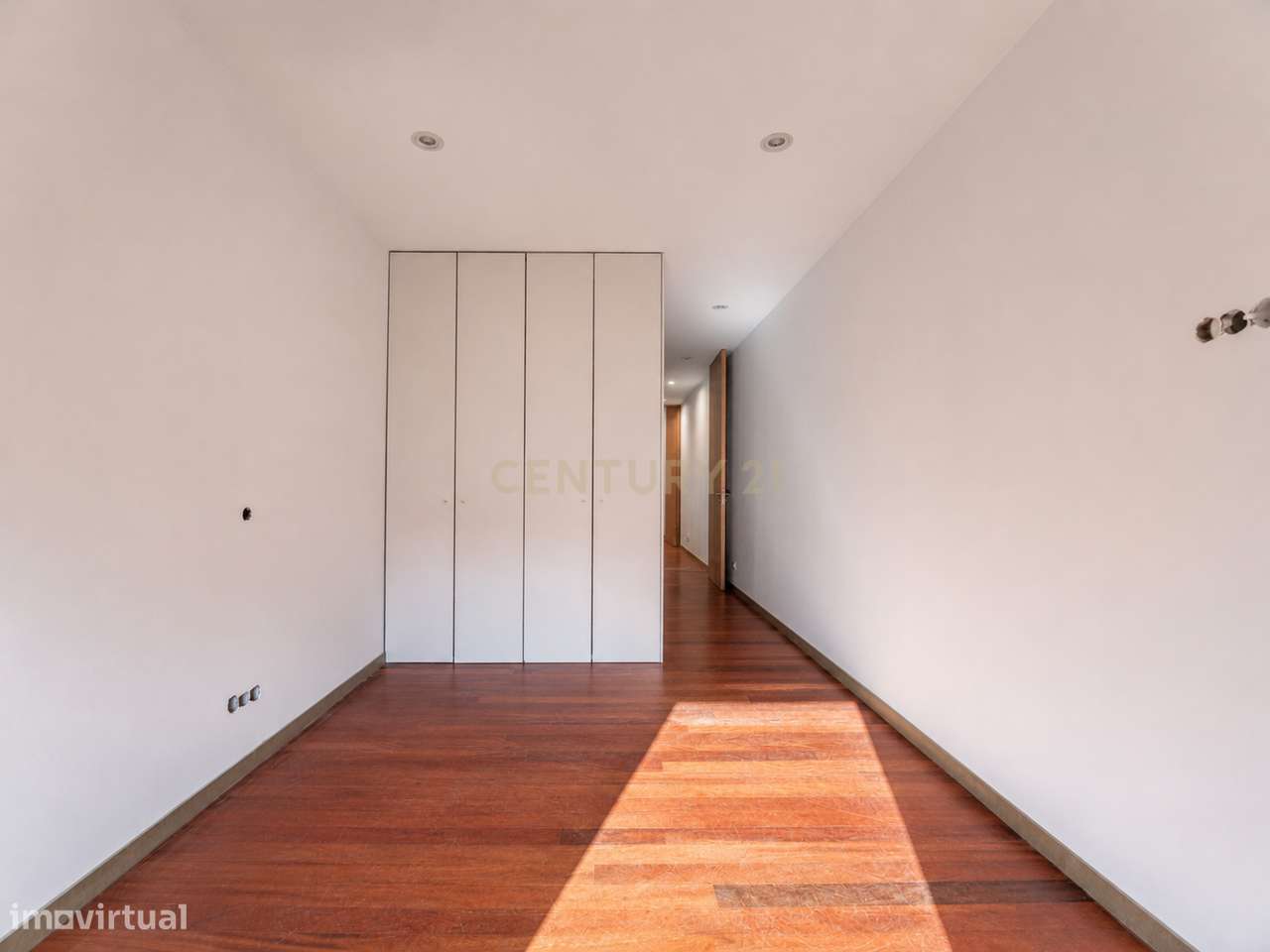 Moradia de Luxo T4, 200m da praia, garagem, jardim, Póvoa de Varzim-40