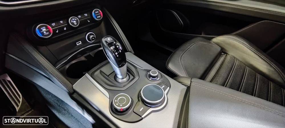 Alfa Romeo Stelvio 2.2 D Super AT8 Q4 - 21