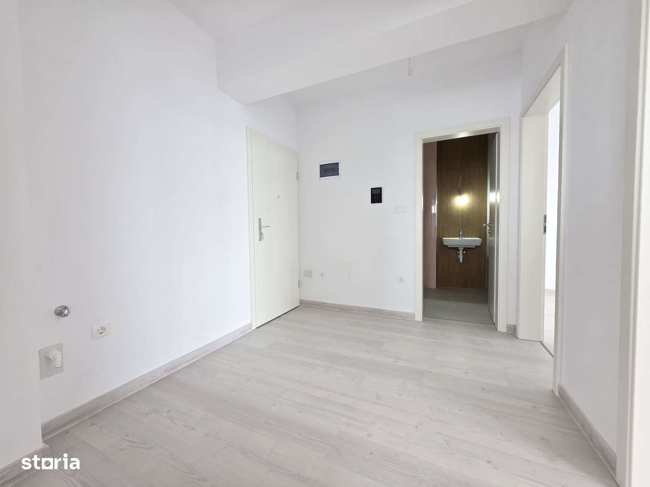 Apartament NOU 2 camere, parcare, boxa de vanzare Avantgarden 3 faza 5-15