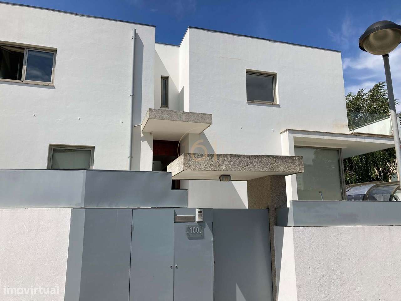 Moradia T5 com piscina para venda junto ao Parque da Cidade, no Porto - Grande imagem: 2/26