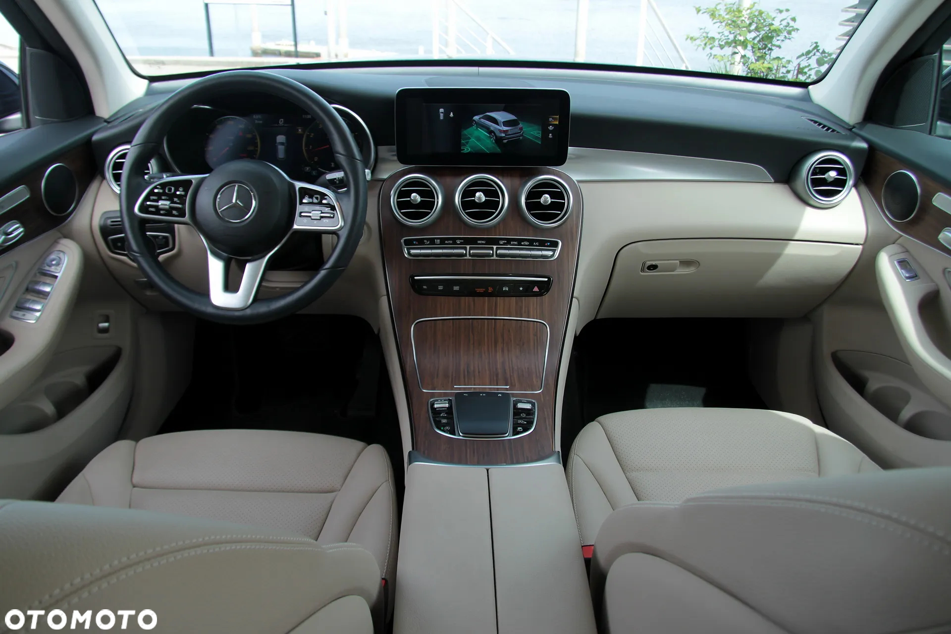 Mercedes-Benz GLC 300 4Matic 9G-TRONIC - 22