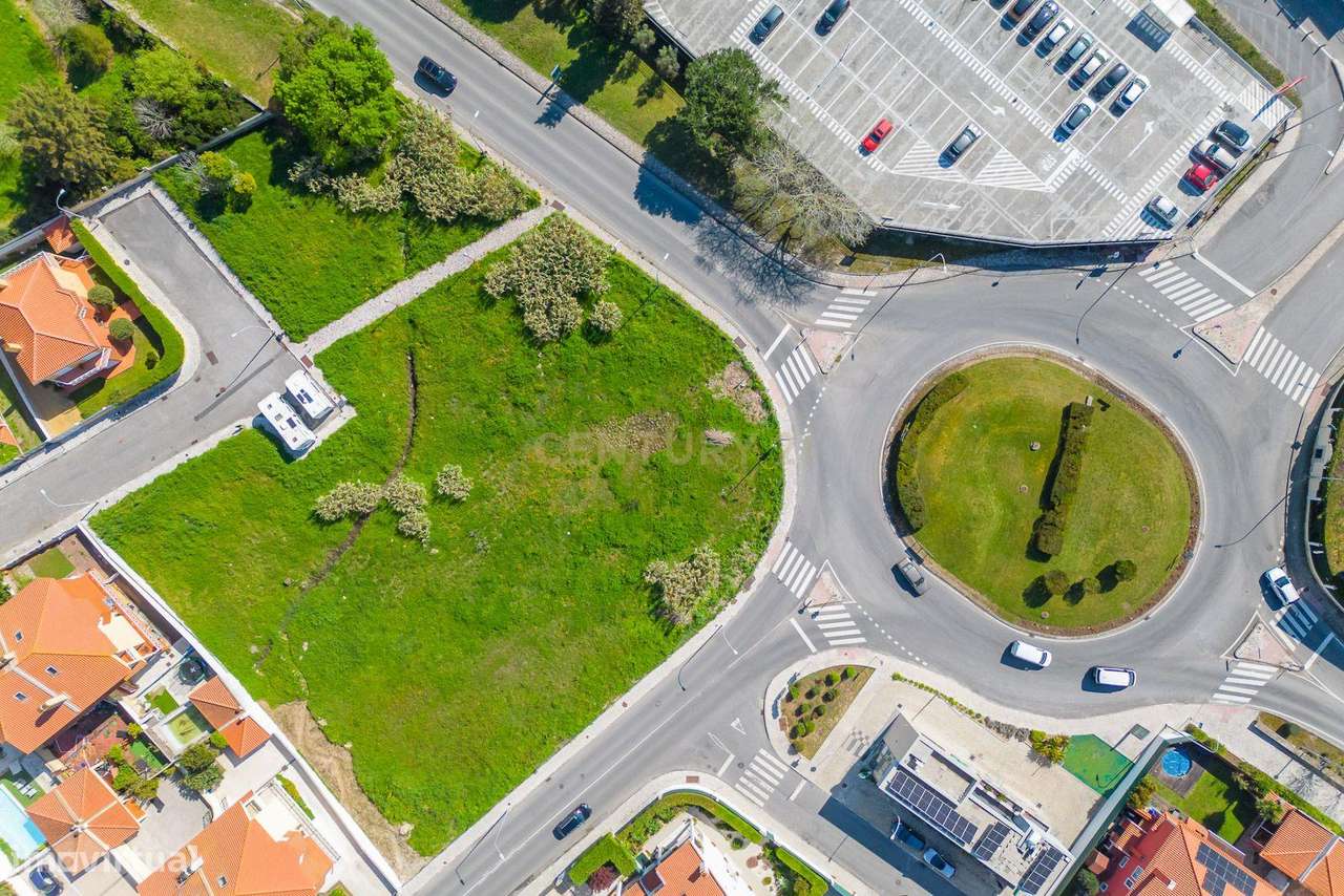 Sintra Lourel - Lote de Terreno c/679m2 para Construção de Moradia Iso-16