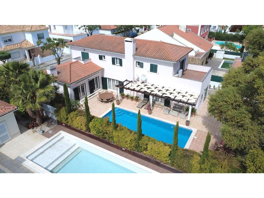 Moradia com Piscina, lote de 865 m2, a vendas nas Casas de Azeitão-4