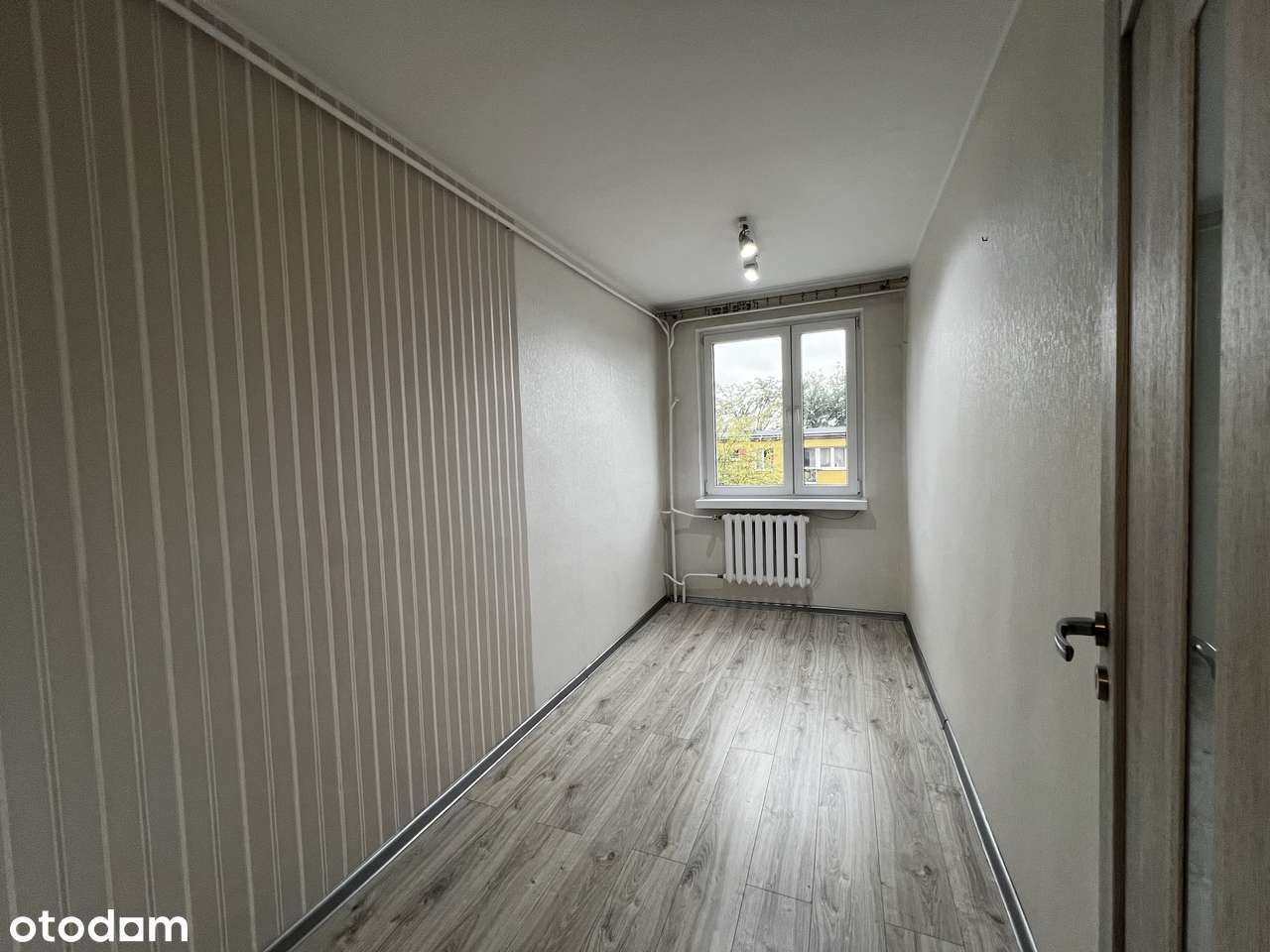 Dwustronne, jasne mieszkanie  z świetną komunikacją. Do wprowadzenia.-7