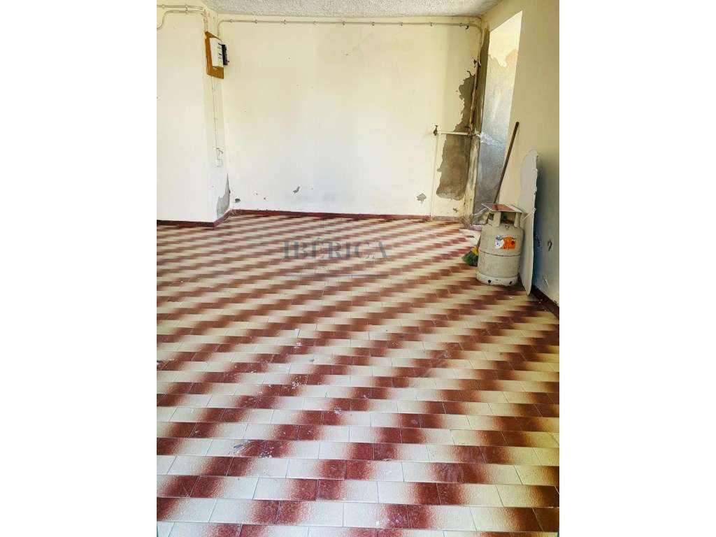 Moradia no centro de Sanfins do Douro, região do Alto Douro Vinhate... - Grande imagem: 5/38