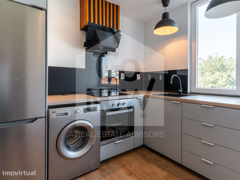 T1 Totalmente Remodelado | Excelente Localização | Junto ao Metro e...-4
