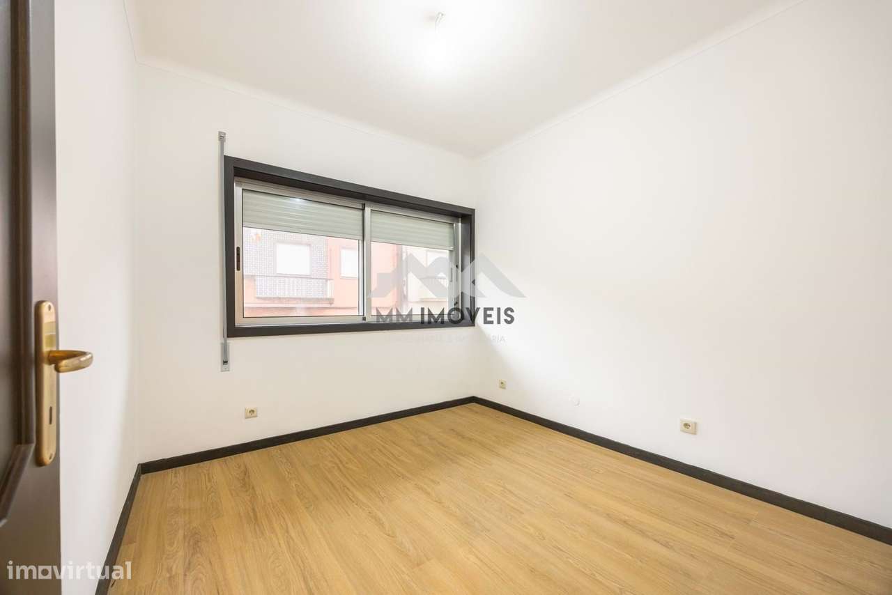 Apartamento T3 | Rio Tinto | Renovado | 3 Frentes | Garagem Box - Grande imagem: 5/25