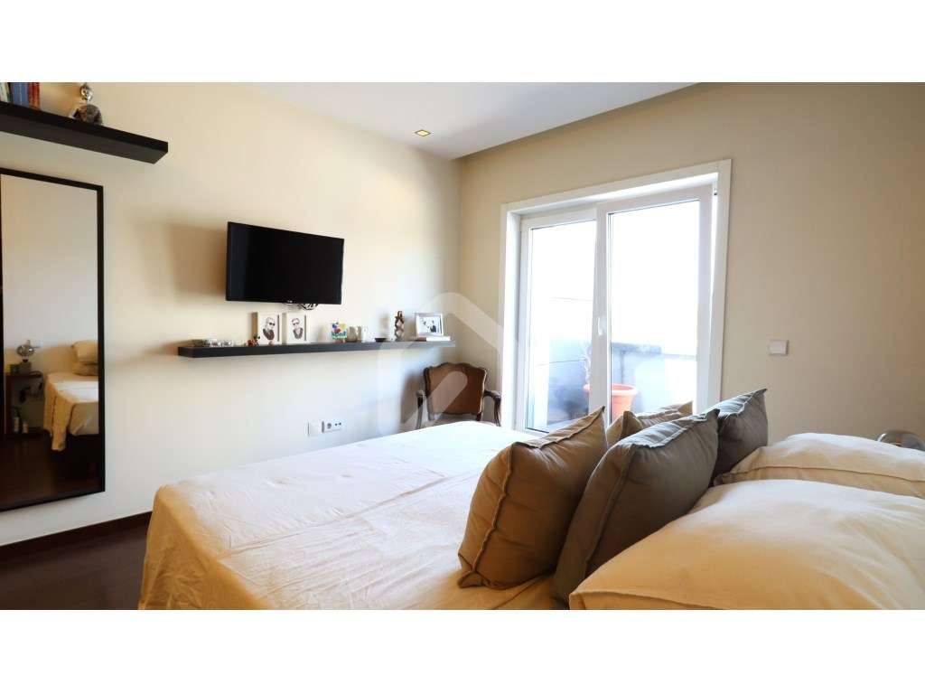 Penthouse T3 Duplex, com terraço no Centro da Cidade-20