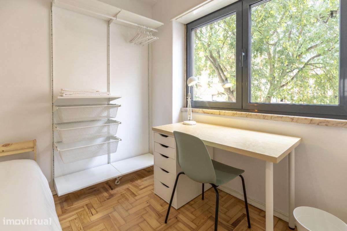 Quarto - localizado em Entrecampos Lisbon - Grande imagem: 4/5