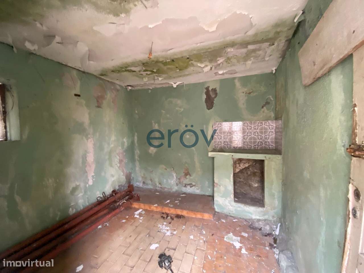 Moradia para Reabilitação com Terreno e Vista Panorâmica-25