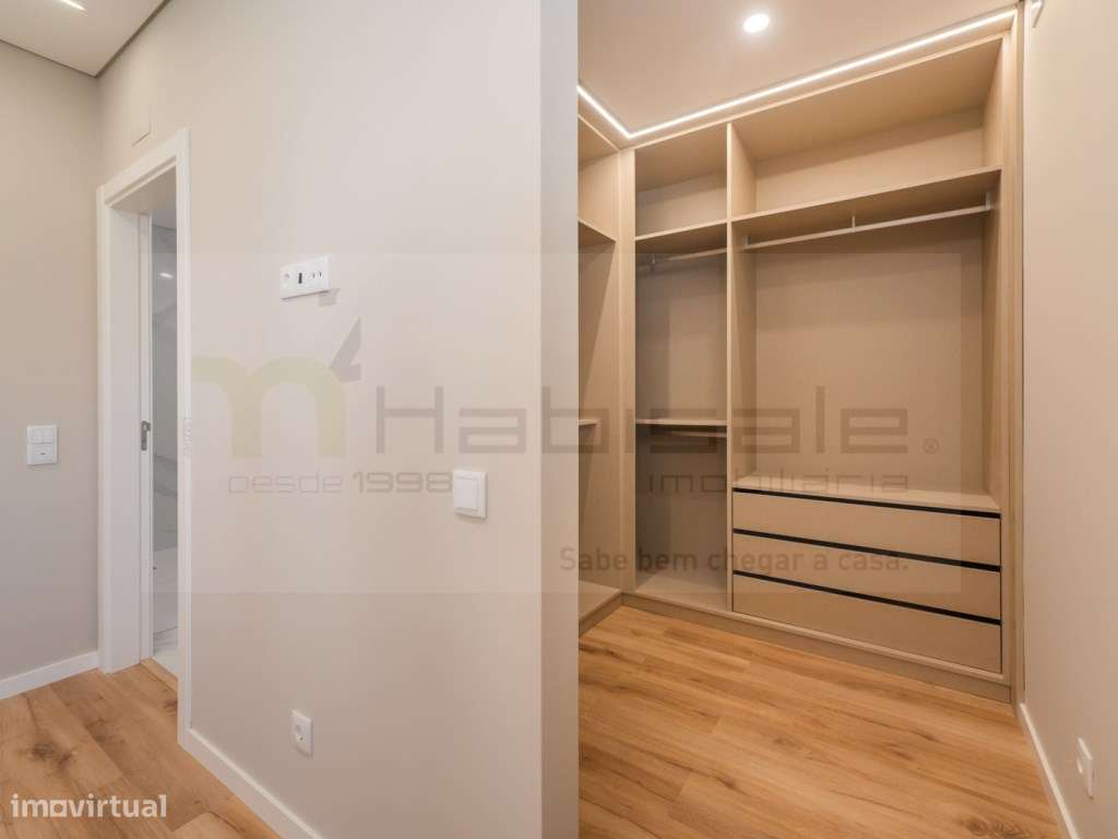 T3 Duplex, Totalmente Remodelado, com 135 m² | Murtal - Parede-22