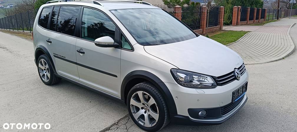 Volkswagen Touran 2.0 TDI DPF Cross - 5