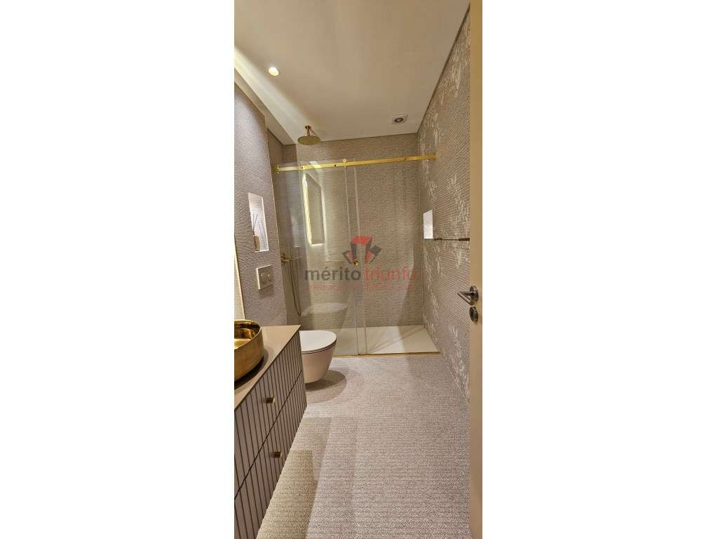 *Oferta de Escritura e Registo - Apartamento T4 de LUXO junto à Pra...-30