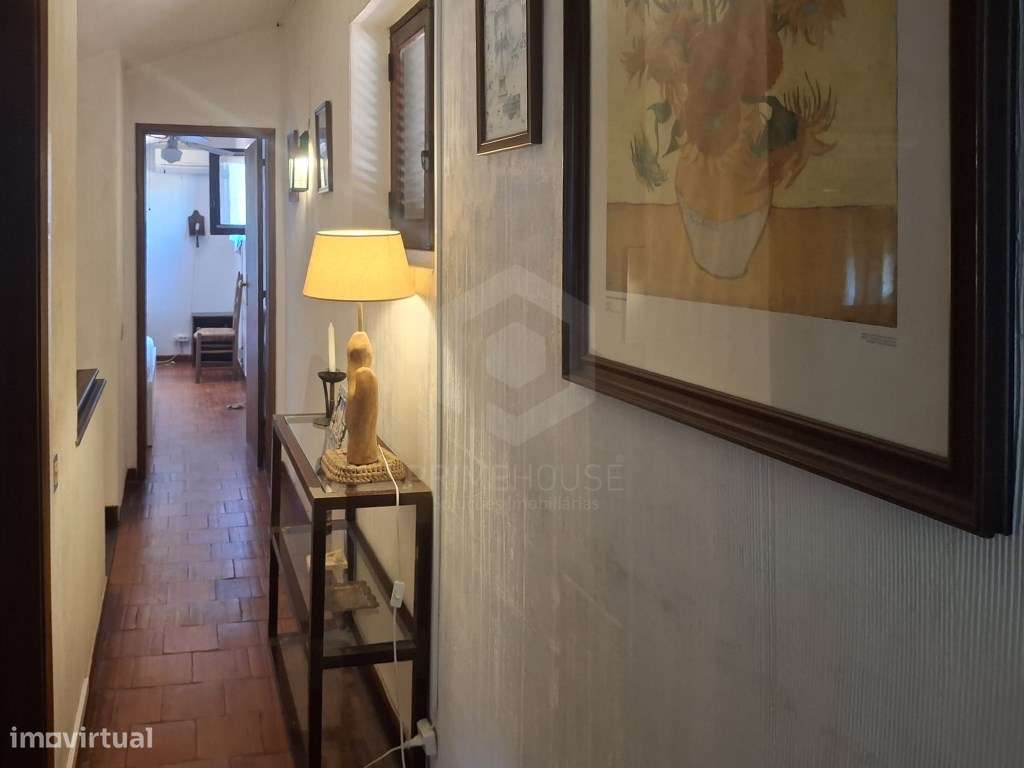 Moradia de Tradicional com Piscina em Lote de 2135 m² - Cotovia-40