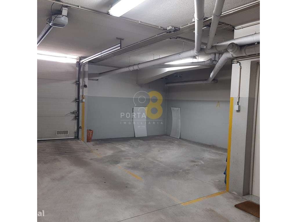 T2 com Terraço - Senhora da Hora-20