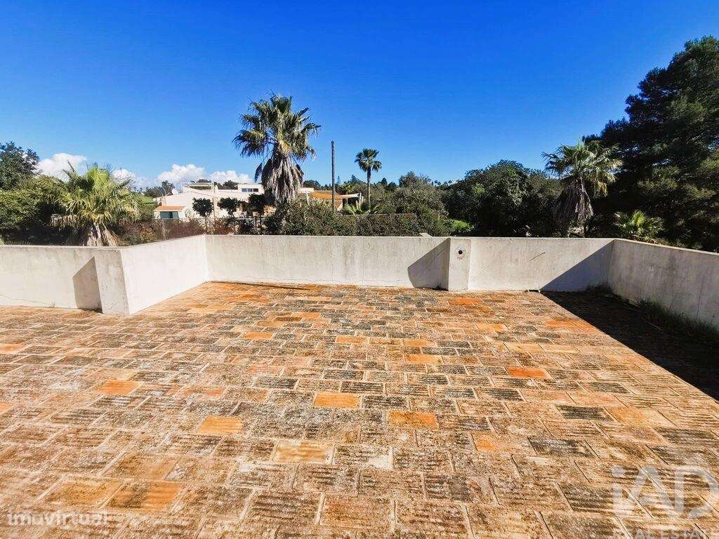 Casa / Villa T3 em Estômbar e Parchal de 235,00 m2 - Grande imagem: 5/12