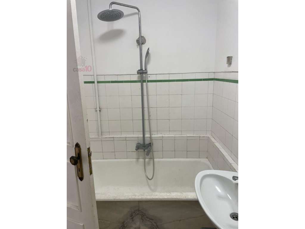 Apartamento T3 para venda no centro do Barreiro-15