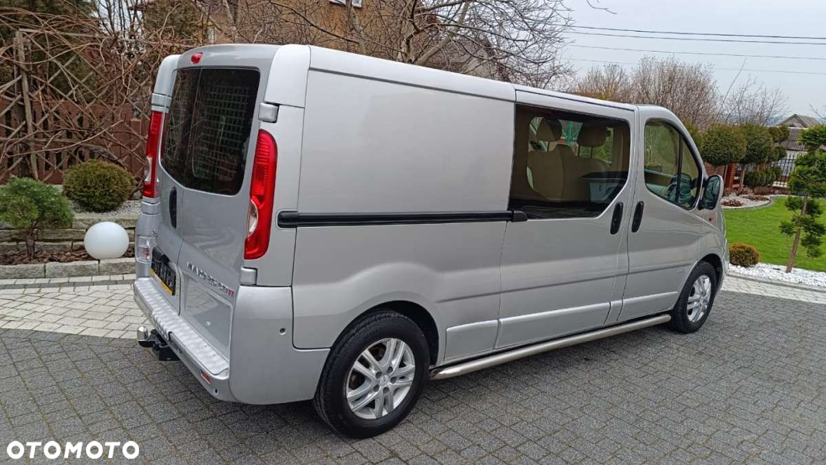 Opel Dopelkabina 2.5 150ps vivaro - 18