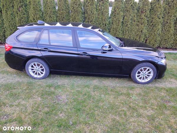 BMW Seria 3 318d Sport Line - 13