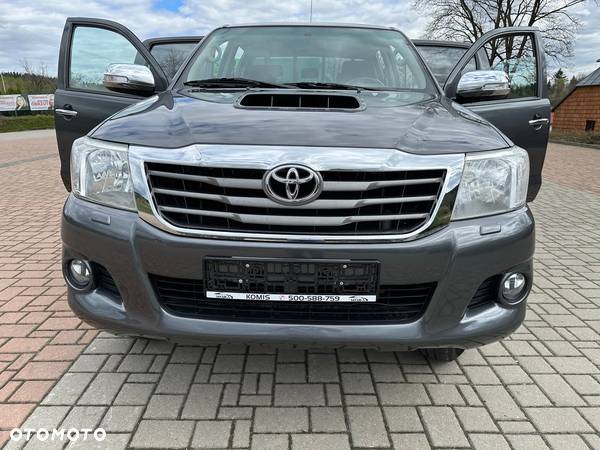 Toyota Hilux 3.0 D-4D SR5 - 17