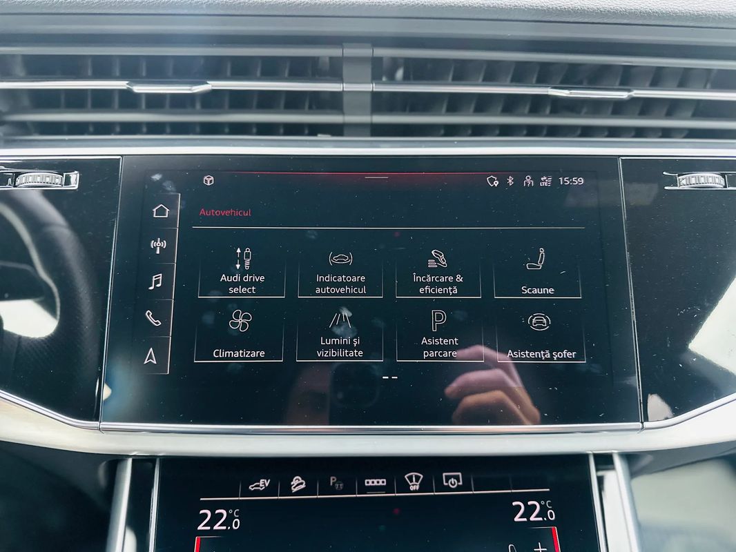 Audi Q8 3.0 55 TFSI e quattro Tiptronic - 23