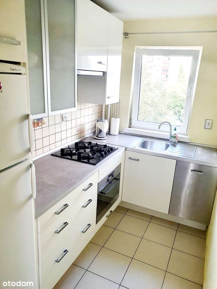 Pokój do wynajęcia dla kobiet! Blisko metra! - Pełny obrazek: 4/8