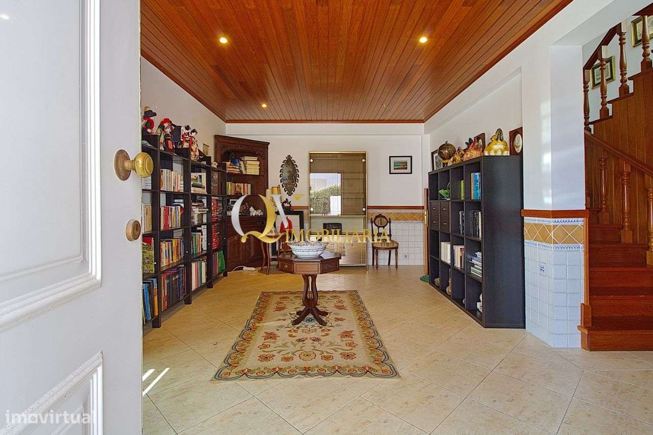 Excelente Moradia V4 para venda sita nos Jardins da Parede - Grande imagem: 4/53