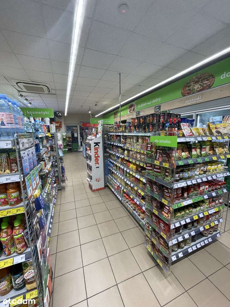 Lokal z najemcą (Żabka) w środku osiedla - Katowice, Sandomierska 4-7