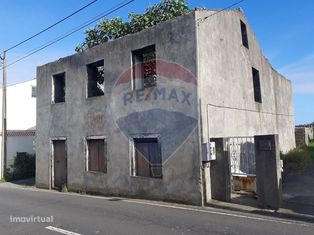 Moradia T6 para venda - Grande imagem: 2/6