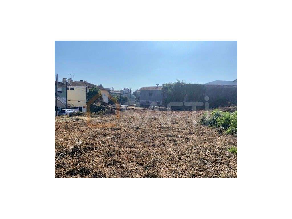 Terreno em Cucujães - Grande imagem: 5/6