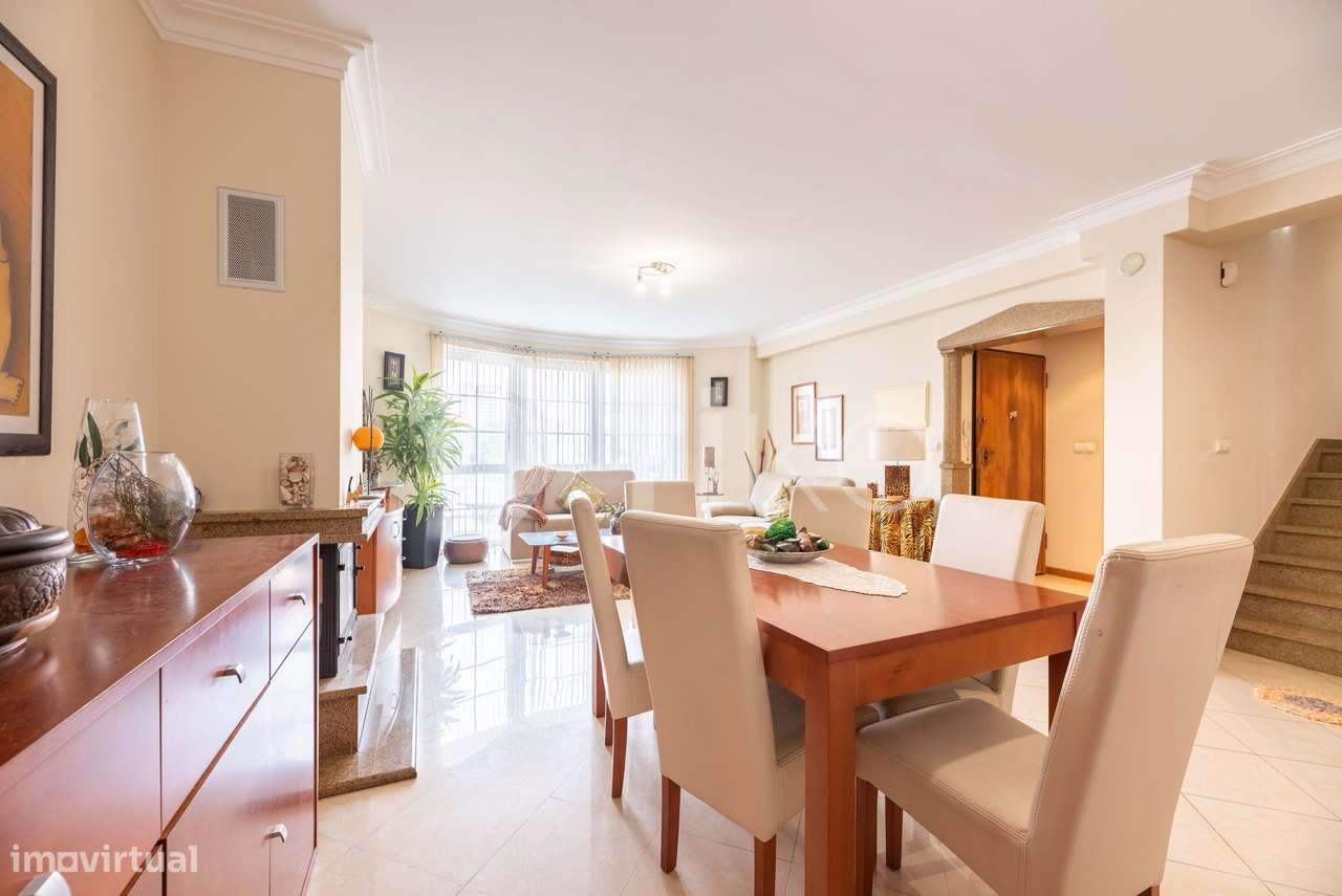 Moradia, 342 m², Charneca de Caparica e Sobreda-20