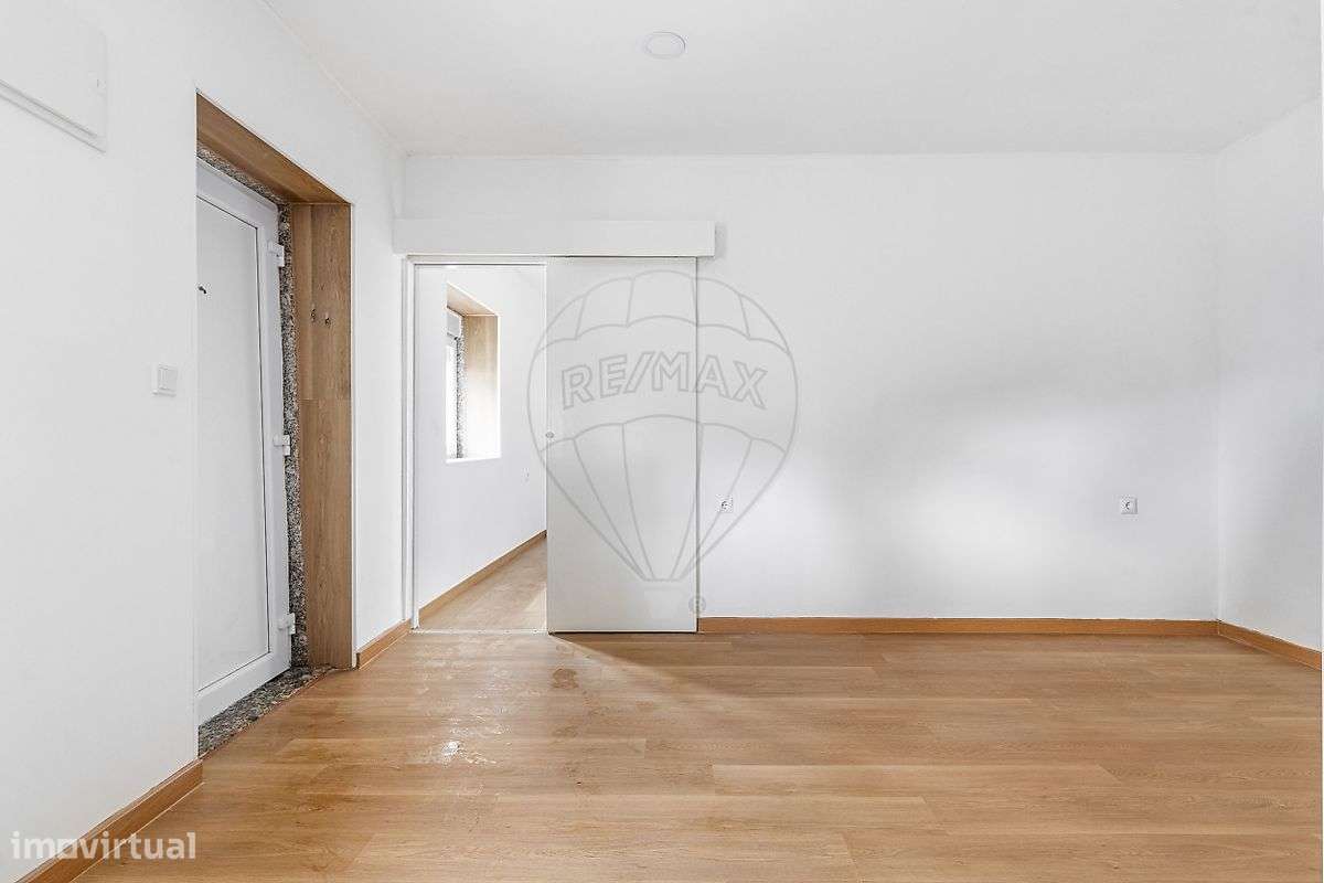 Moradia T1 para venda - Grande imagem: 3/9