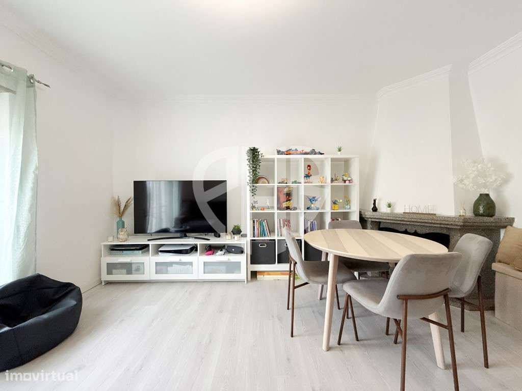 Apartamento T2 // Urbanização Pinhal de Cima - Grande imagem: 2/31