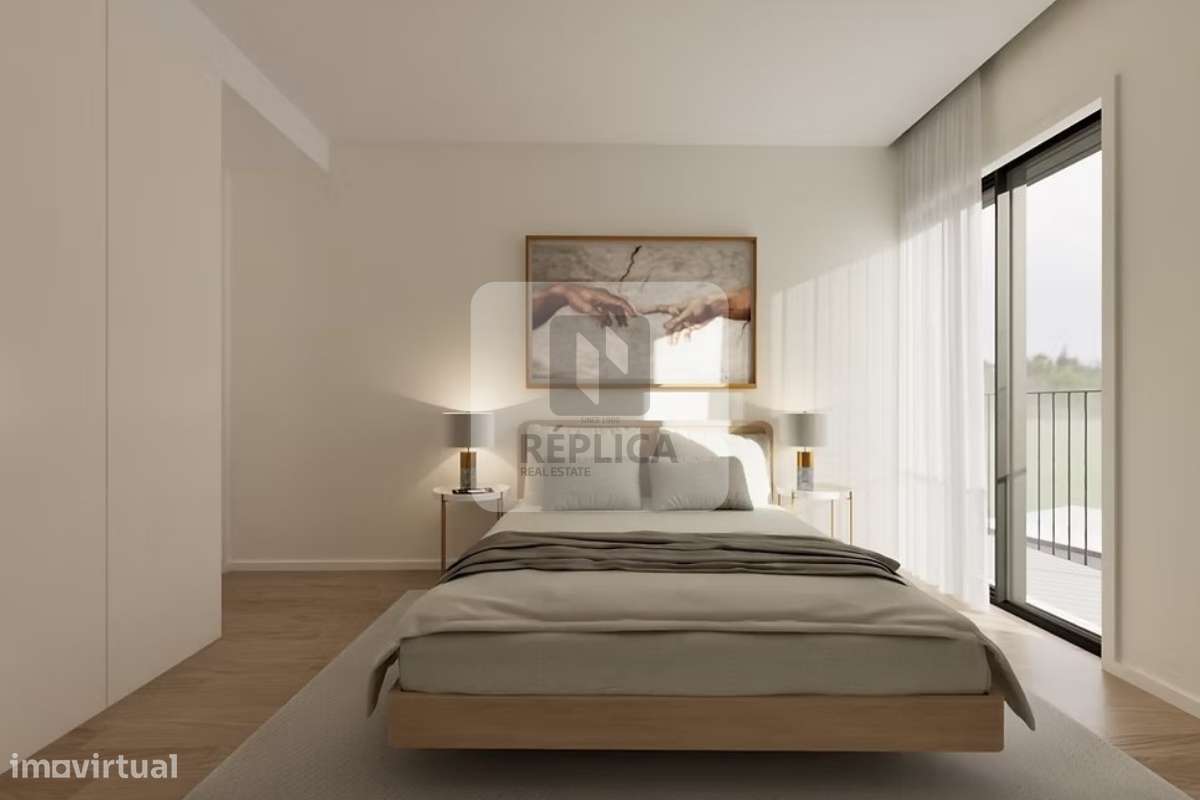 Apartamento T0 com Varanda e Garagem na Costa Cabral, Porto-4