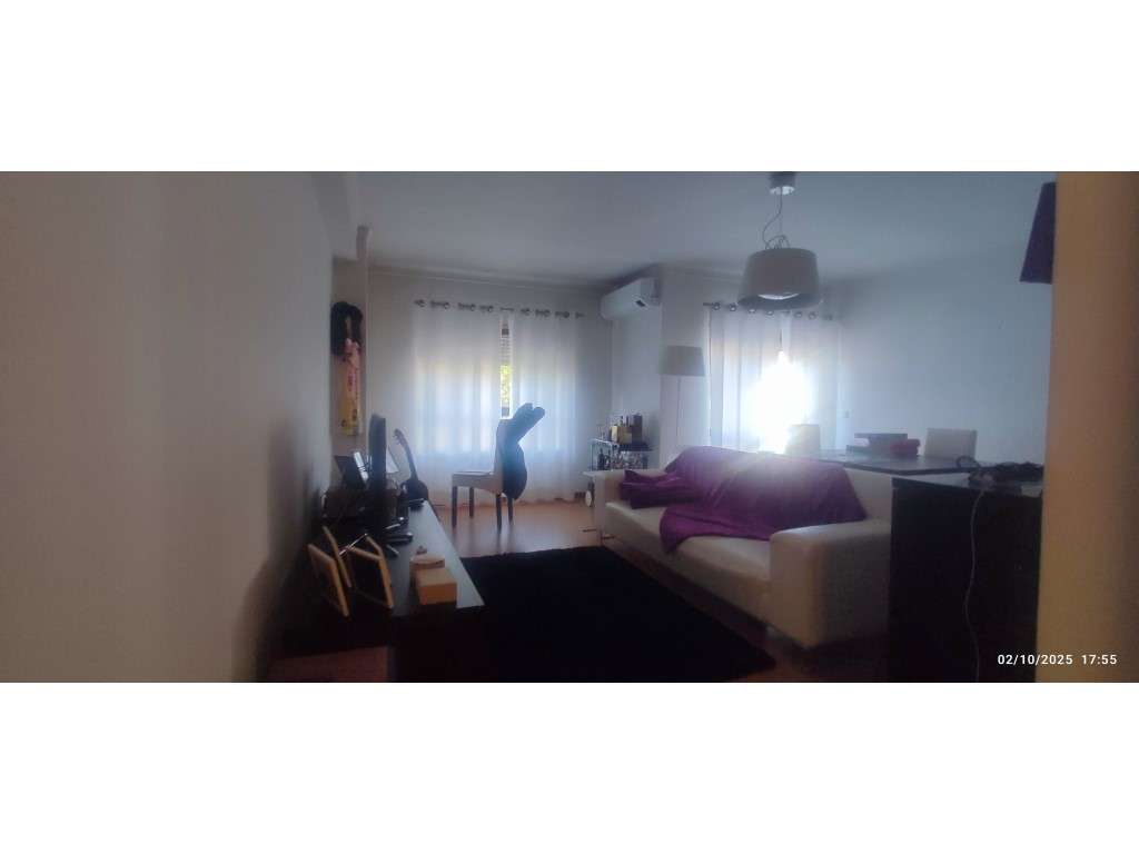 Apartamento T3 remodelado no centro da cidade de Ourém-11