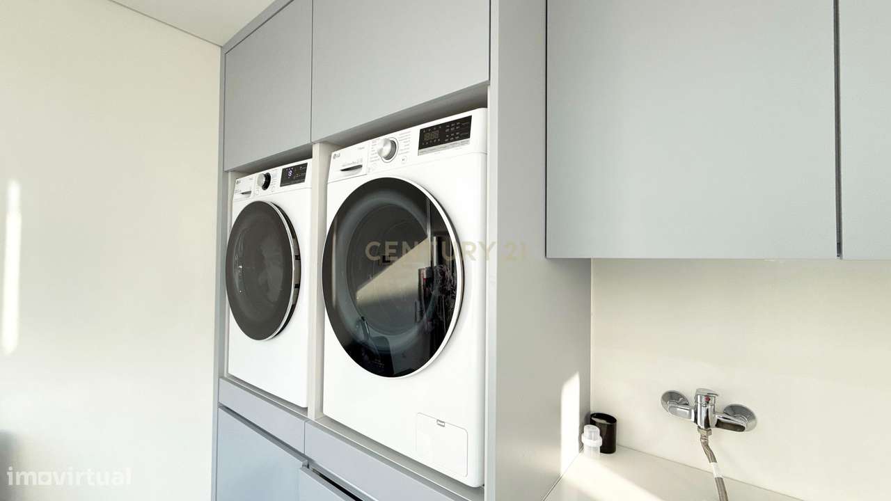 Moradia Térrea de Luxo com Piscina Aquecida e Jacuzzi a 2 km da Praia-24