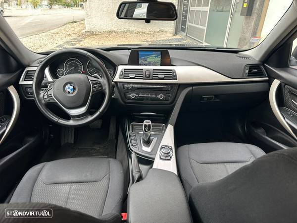 BMW 320 d EfficientDynamics Auto - 11