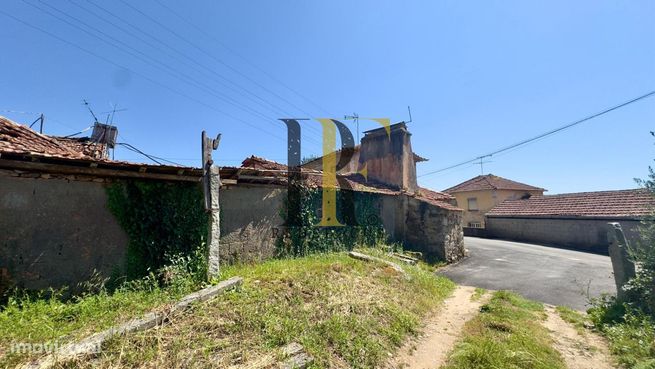 Oportunidade única em São Martinho da Gândara: Moradia para restaur-5