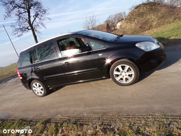 Opel Zafira - 4