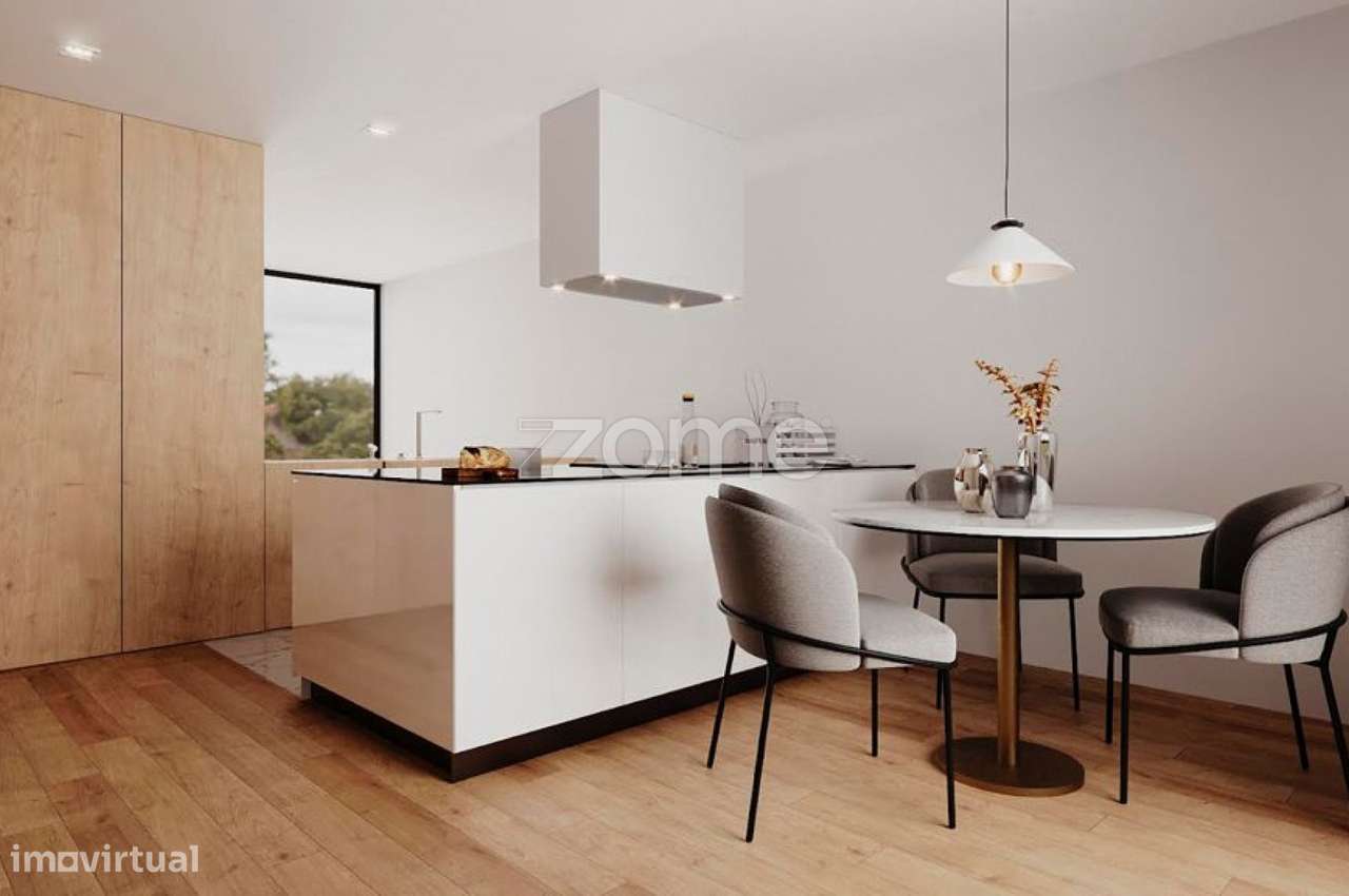 Moradia de Luxo T3 + 1 – EM PEDREIRO - Passionistas, S. M. da Feira - Grande imagem: 3/26