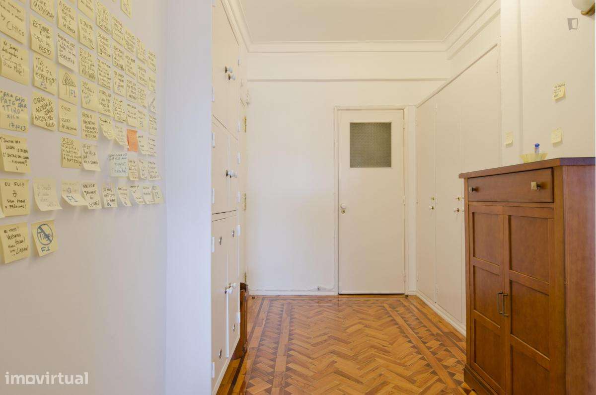 Quarto - localizado em Arroios Lisbon - Grande imagem: 2/6